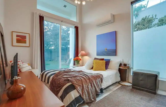 Troy Dr - Sleek & Modern Hollywood Hills Home With Stunning Views - Foto 6