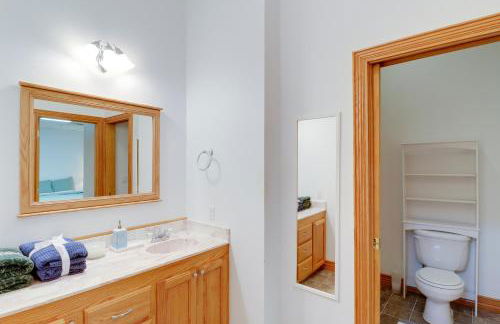 Mountain Views and Shared Pool Ozarks Family Home - Foto 25