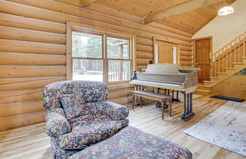 Trail Access! Up North Family Cabin Near Lake - Foto 6