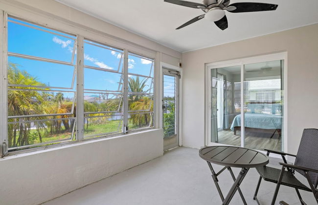 Salty Sunrise - Photo 26