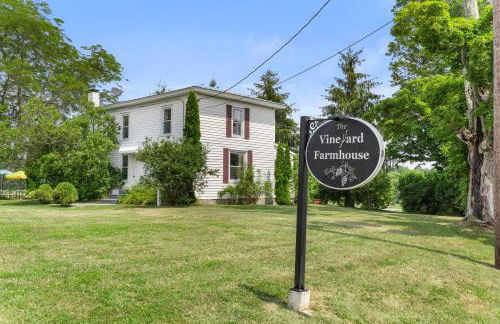 Keuka Wine Trail Vineyard View Farmhouse - Fire Pit & Game Room - Foto 64