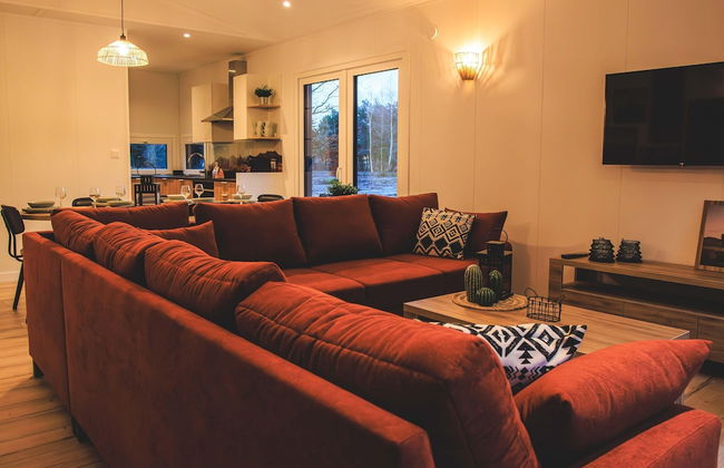 Modern Holiday Home With Infrared Sauna - Photo 9