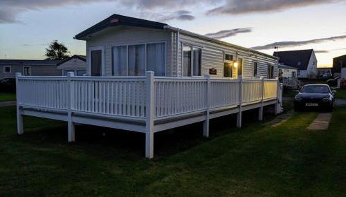 Beautiful Pet Friendly Southerness Caravan With Sea View & Decking Area - Foto 5