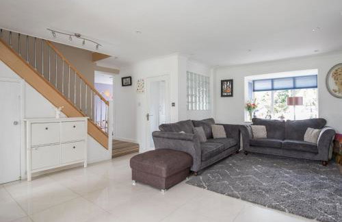 Gorgeous Family Home Near River Thames-Old Windsor - Pass the Keys - Foto 6