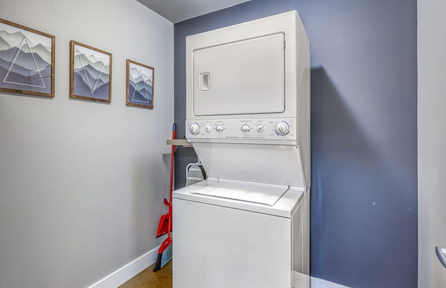 Incredible Views From This Downtown Condo - Photo 15