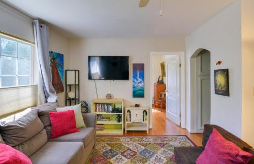 Fenced Yard and Grill Orville Cottage Near Trails! - Foto 5