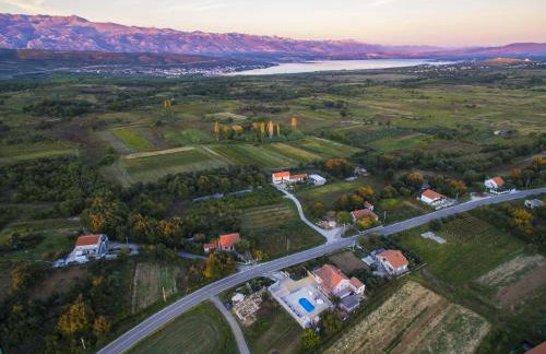 Holiday Home near Zadar with Private Pool - Photo 26