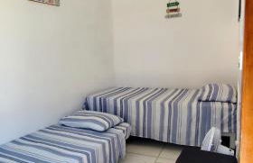 Casa Espaço Sara Piscina com total privacidade, área gourmet completa com churrasqueira fogão a lenha, a 5min do centro e do parque das águas - Foto 25