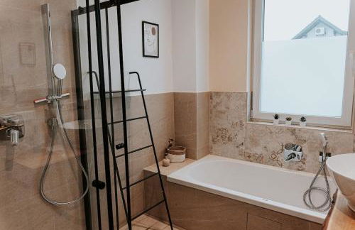 Exclusive penthouse apartment 5 with balcony & parking - Foto 28