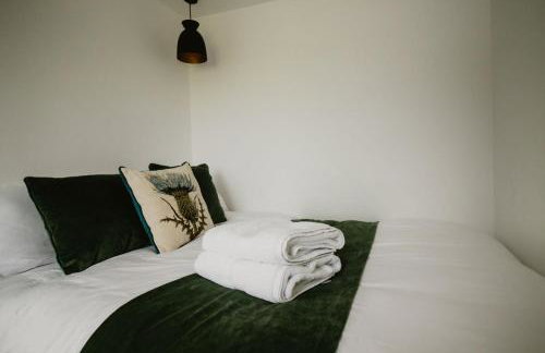 Romantic Glamping Pod for 2 with Private Hot Tub Ballycastle North Coast Retreat Pod 3 - Foto 9
