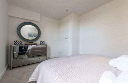 Elevated Elegance 1BR 1BA Flat in Wellmeadow Rd 65B - Foto 18