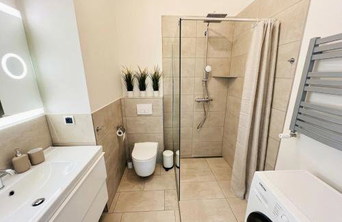 Royal Suite, 50 meters to Beach, 10th Floor, Panoramic View, Parking, Porta Mare Active & Spa - Foto 12