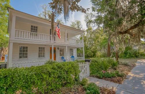 Sea Glass Cottage on Duke - Three Bedrooms Downtown Beaufort - Photo 38