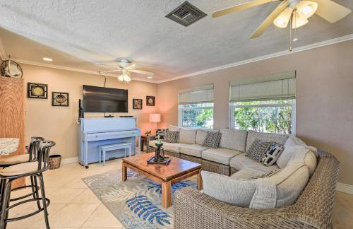 Pool, Dock & Kayaks: Waterfront Palmetto Home - Foto 3