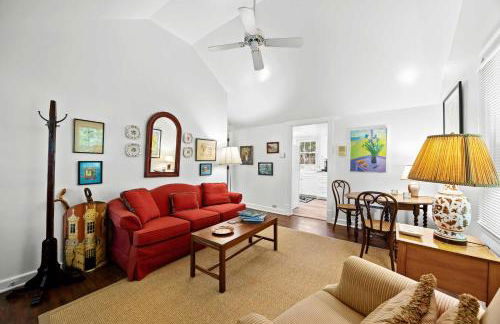 Stunning Cottage in Famous KY Garden -Sleeps 2 - Foto 1