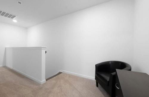 Brand New Townhome 2024 Great Deal - Foto 15