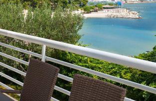 The Beach Apartments - Photo 1