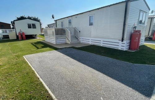 Golden Dunes Retreat, Dog-Friendly Stay at Par Sands Holiday Park, Cornwall - Photo 8