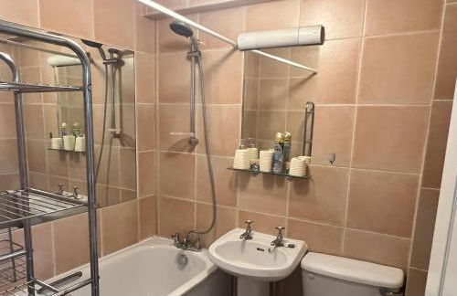 One Queens Gardens, Sea View Apartment, Eastbourne. - Foto 28