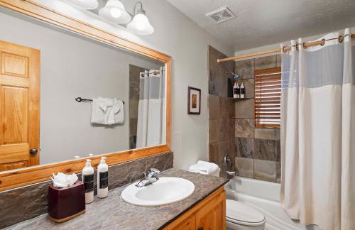 Bear Hollow Village by All Seasons Resort Lodging - Foto 160