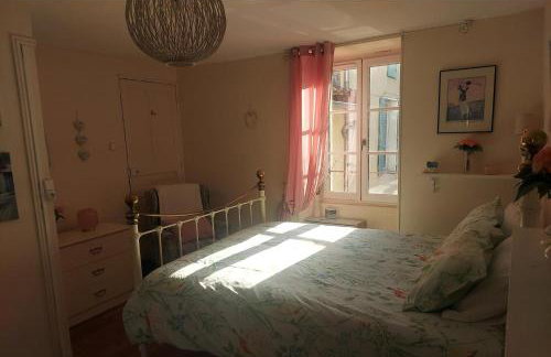 2Bed House Sleeps 4 - Parking Views 3min to Town - Foto 7