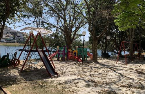 Suíte com Vista para o Lago em Capitólio em Escarpas do Lago - Foto 12