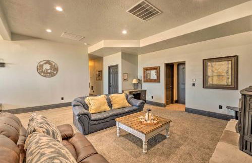 Spacious Tooele Unit with Sprawling Mtn Views! - Foto 9