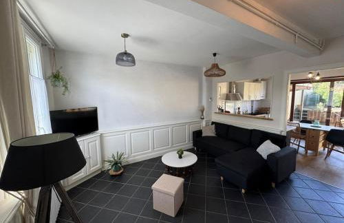 Charmante petite maison en plein centre-ville - Photo 24