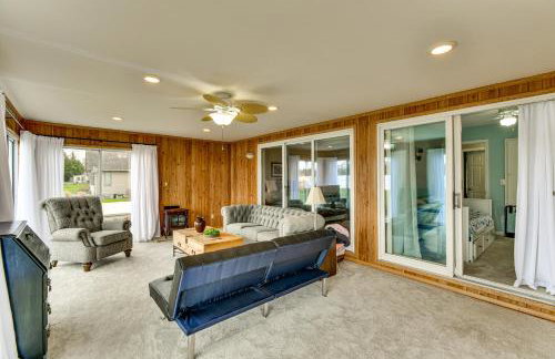 Lakefront Fall Home w/ Deck & Dock in Oscoda Twp! - Foto 22