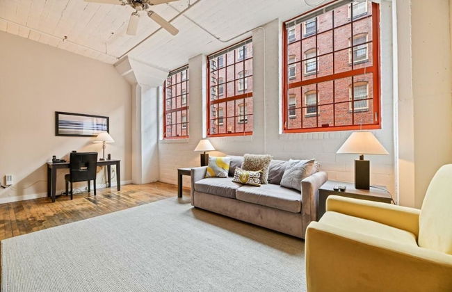 Bluebird Suites at the Warehouse District - Foto 10