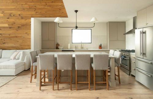 Newly Built, Mid-Lakeside A-Frame with Hot Tub and Steam Shower - Foto 21