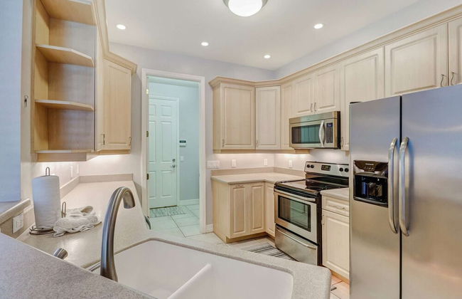 323 SE 17th St - Photo 11