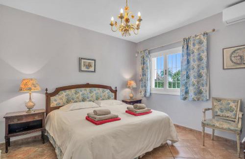 Villa Arin - Beachside Family Home by Finest Rentals - Photo 36