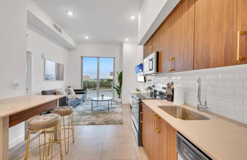 Modern Unit in Downtown Miami With Free Parking - Photo 5