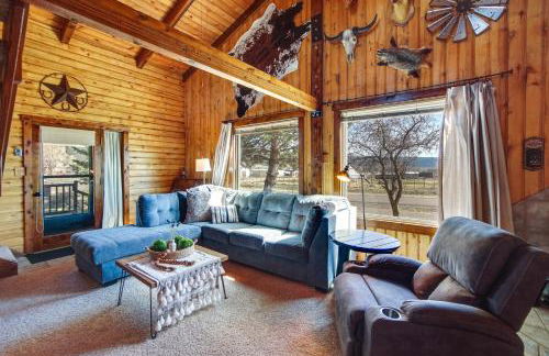 Mtn-View Cabin with Horse Pasture in Koosharem - Foto 1