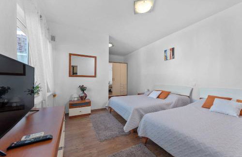 MY DALMATIA - Sport and Spa villa Neoric with private heated pool and tennis court - Foto 25