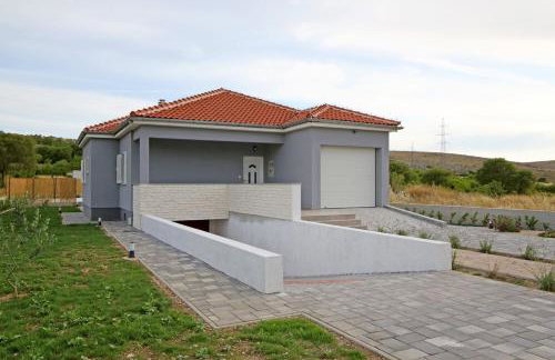 Modern Guest House Rak with beautiful pool - Photo 42