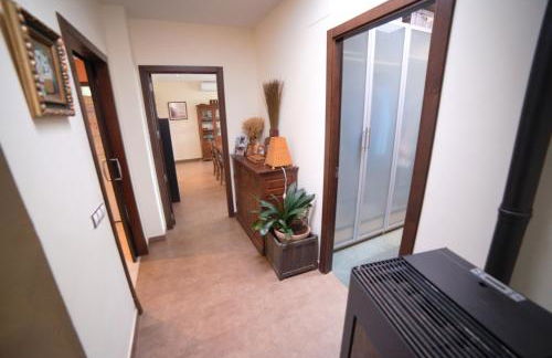 CASA LAS 7 CEPAS moderna y acogedora en plena naturaleza - Foto 39