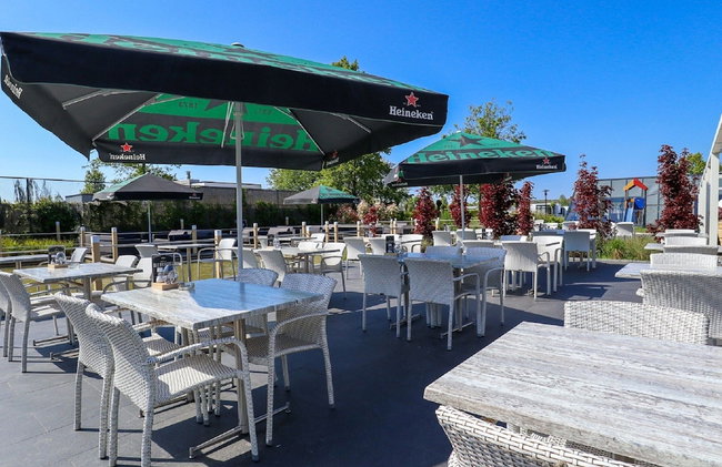 Enchanting Chalet 600 m From the sea - Photo 22