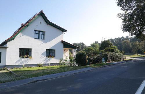 Modernes Ferienhaus mit 4 separaten Appartements, je mit vollausgestatteter Küchenzeile und eigenem Bad, 2 Gehminuten zum Badesee, Garten, Grillplatz, Kinderspielbereich, Hunde sind willkommen - Foto 24