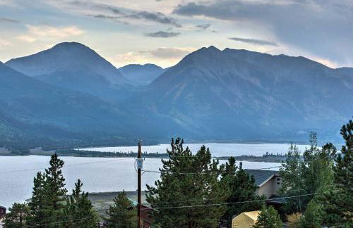 Gorgeous Twin Lakes Home with Deck Overlooking Mtns! - Foto 37