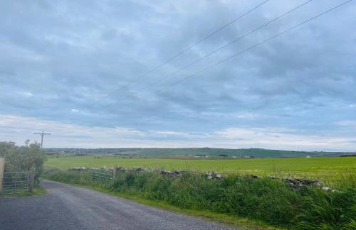 Peedie Orkney Cottage with Hot Tub - Foto 3