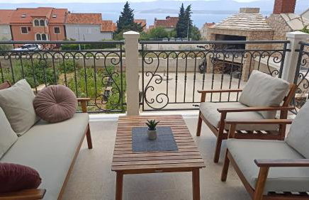 The Father's House - Foto 43