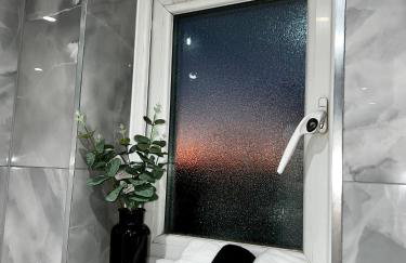 Cozy Luxurious Flat near LHR - Foto 20