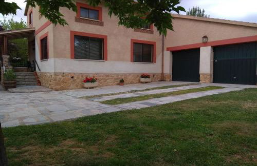 Casa Rural Las Tuyas en Segovia - Foto 8