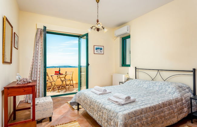 Anemos Villa in Salakos - Photo 2