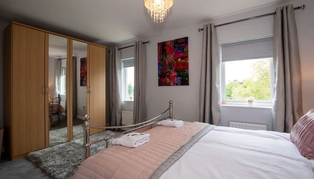 Blue Bridge View - Sleeps 7 With Free Parking - Foto 4, Habitación