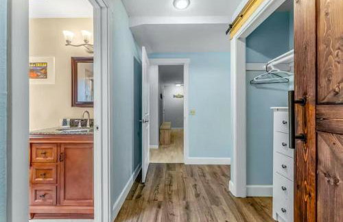 Large Upgraded, Family Friendly Condo with Garage - Foto 22