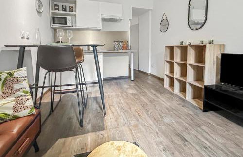 T2 cosy avec terrasse privée à Montluçon - Foto 9