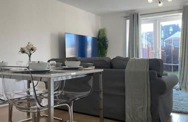 Spacious 4 Large Bedrooms Thurrock Grays 3 baths 1 ensuite Netflix Free Parking - Foto 20